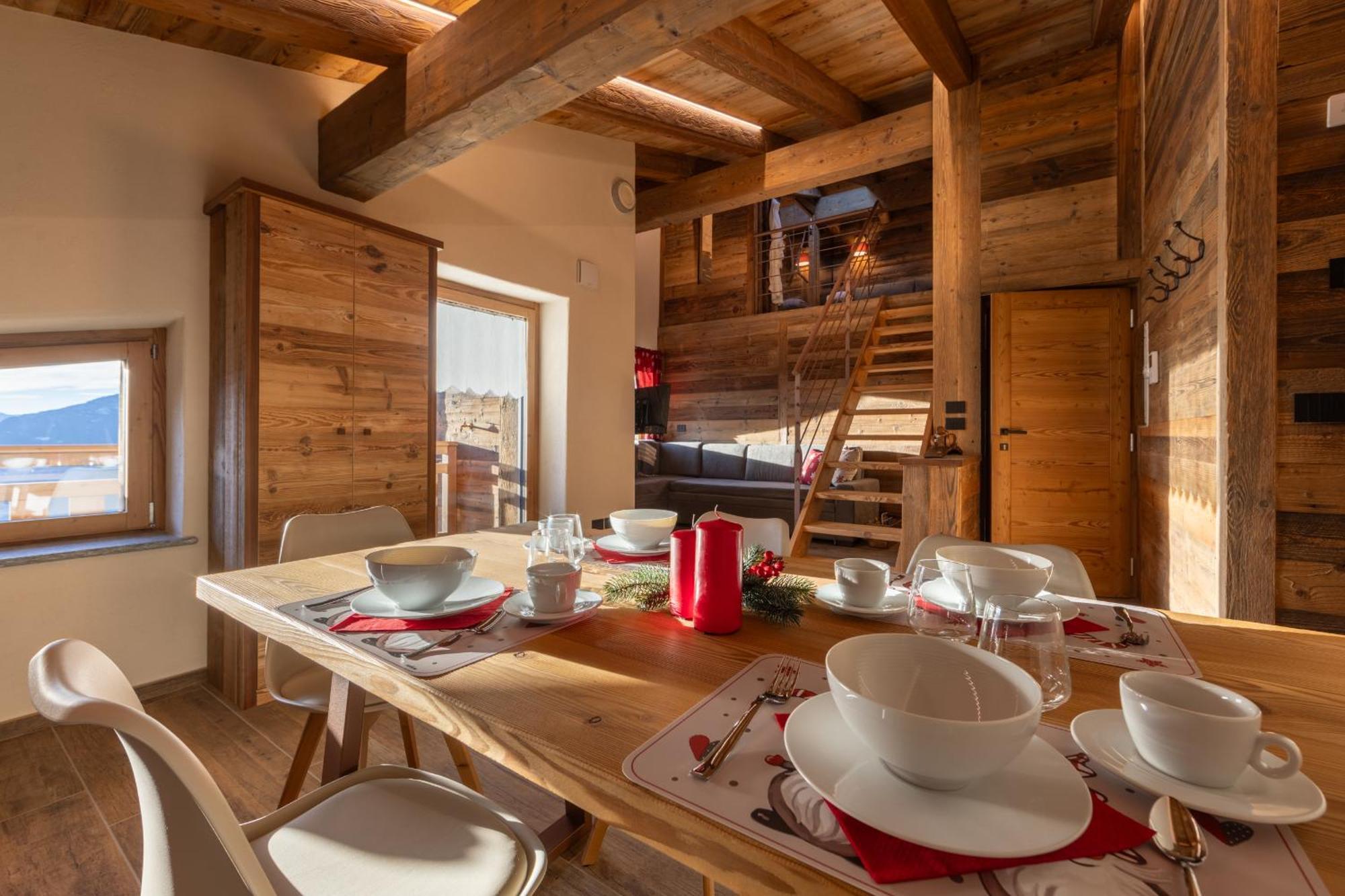 Les Reves Des Montagnards, Appartements De Charme Torgnon Exterior foto