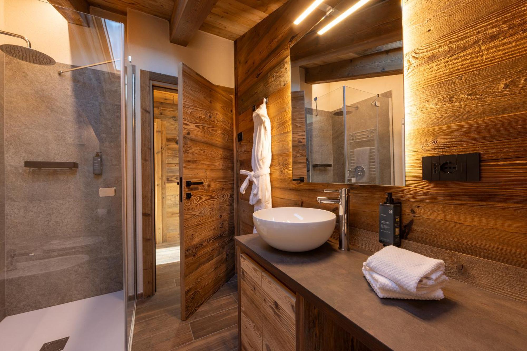 Les Reves Des Montagnards, Appartements De Charme Torgnon Exterior foto
